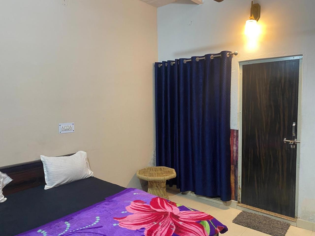 Ram Paying Guest House & Hostel Near By Krishna Janmabhoomi Mathura Exteriör bild