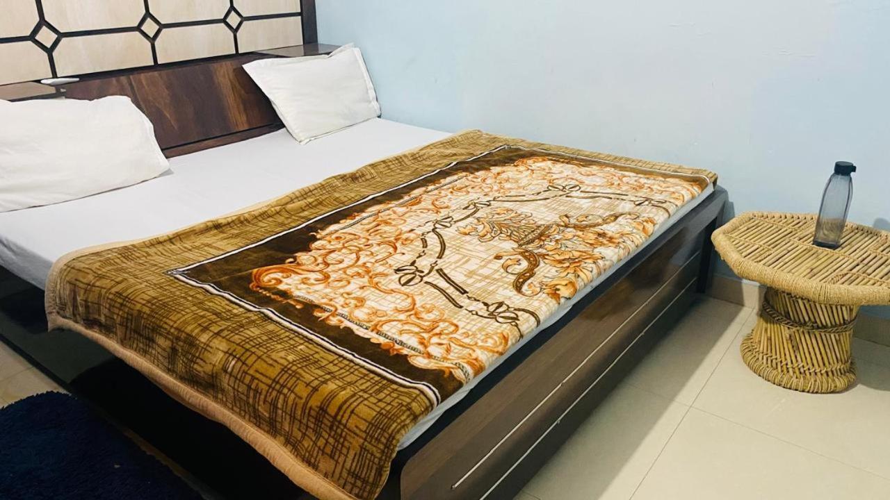 Ram Paying Guest House & Hostel Near By Krishna Janmabhoomi Mathura Exteriör bild